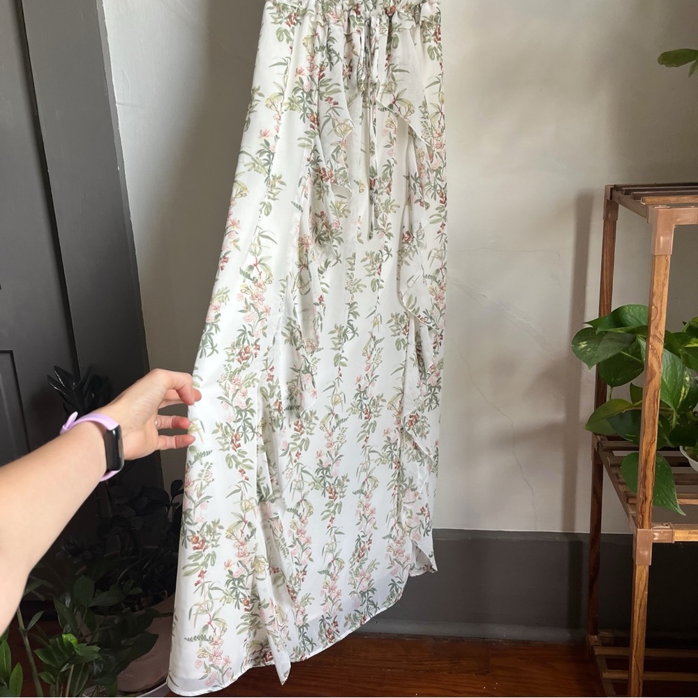 Gal Meets Glam Isabella Floral Stripe Cross Back Maxi Dress - Picture 3 of 12